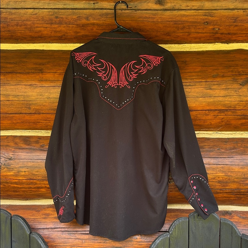 Scully Black Western Shirt with Pink Embroidery - Picture 2 of 3